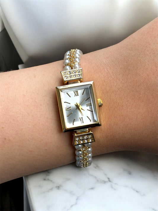 Tasarım İncili Saat