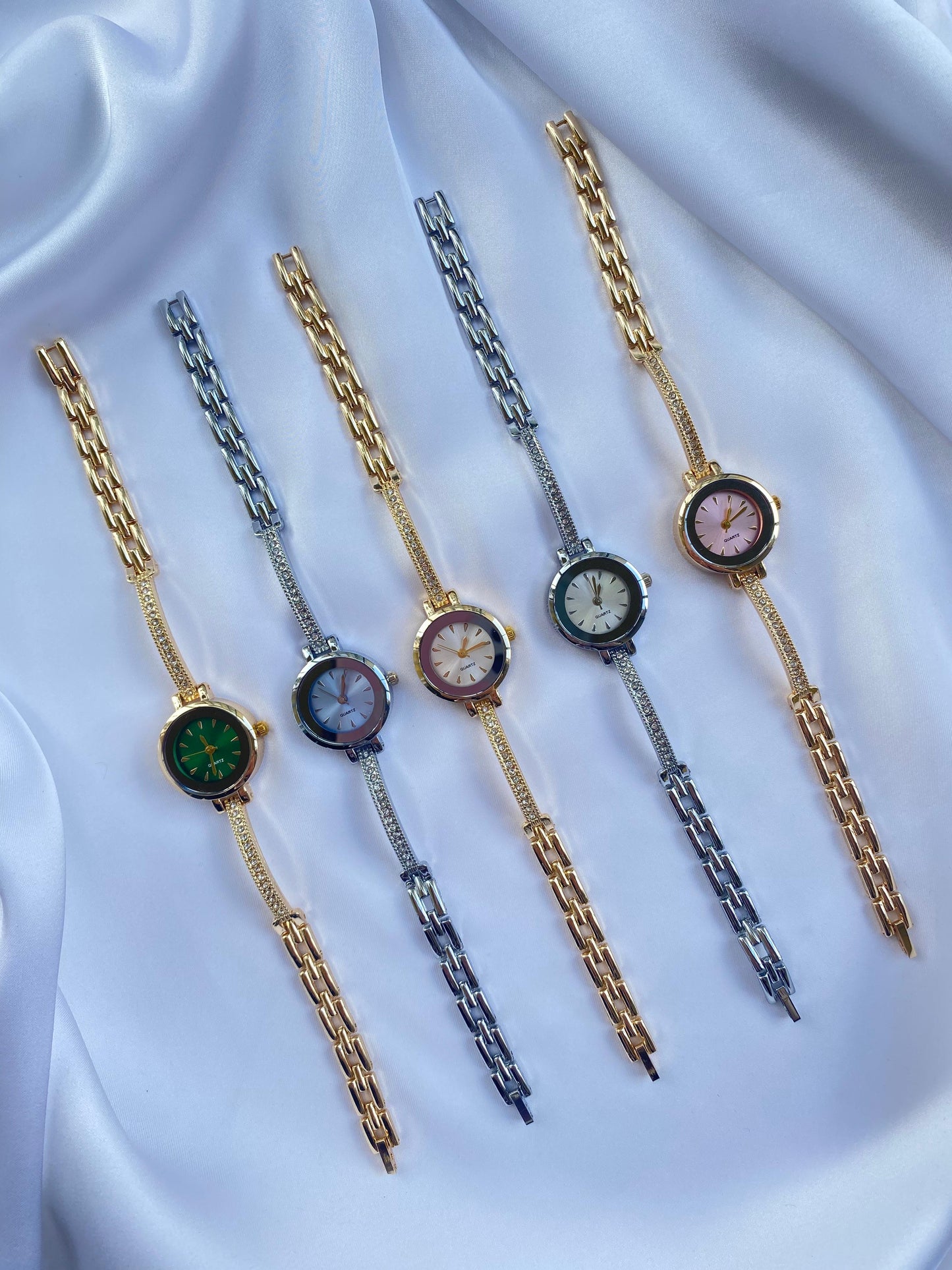 Felicia Kelepçe Saat