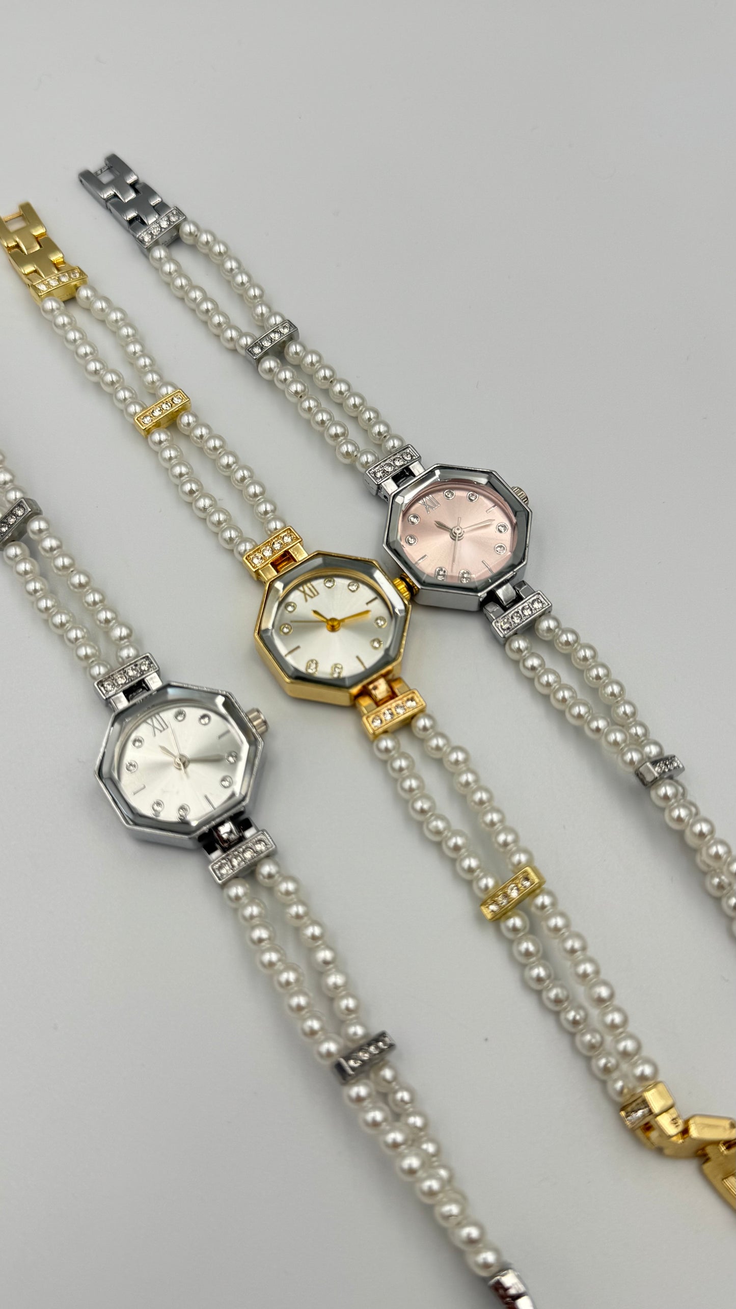 Sekizgen İncili Saat