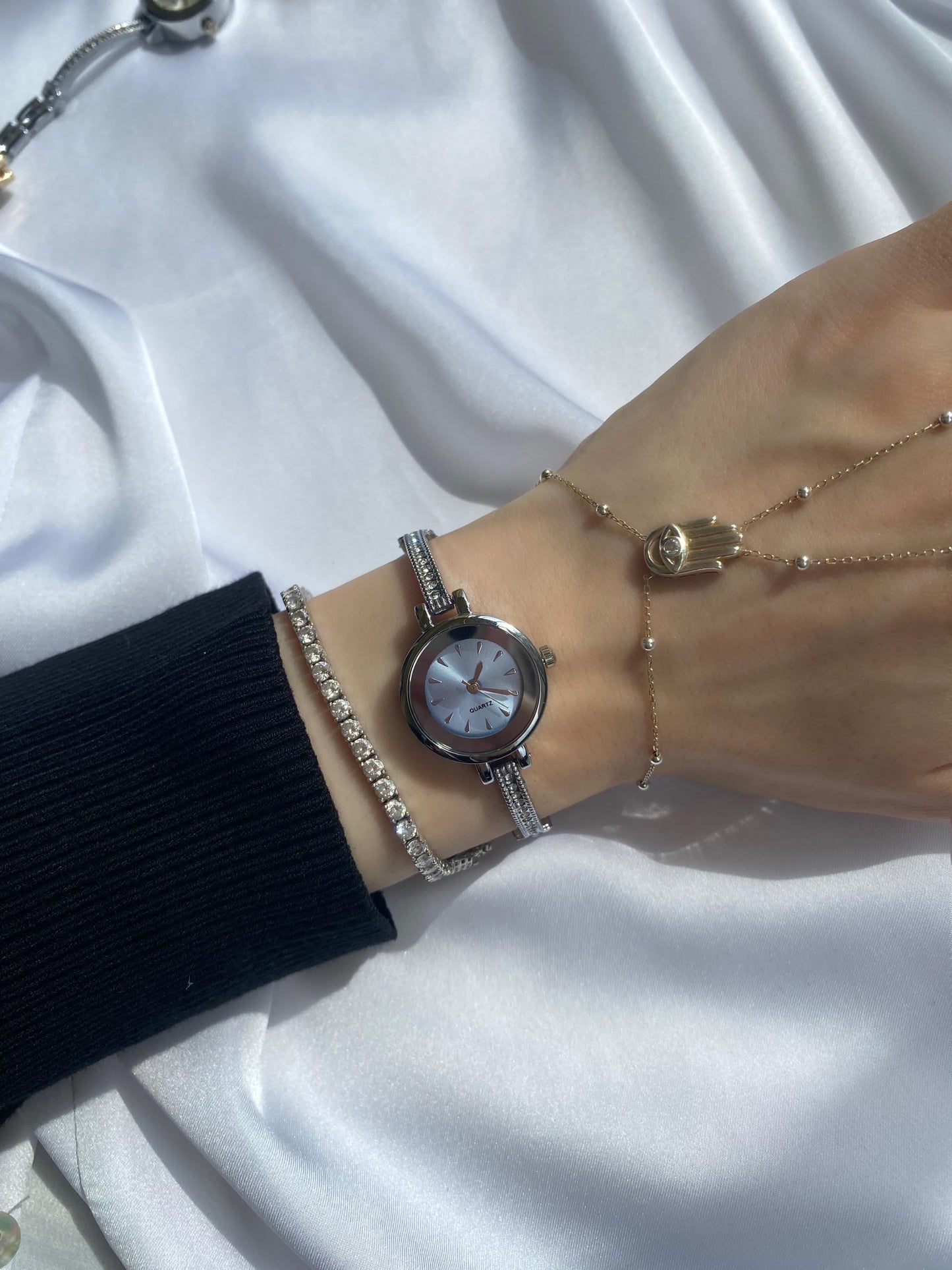 Felicia Kelepçe Saat