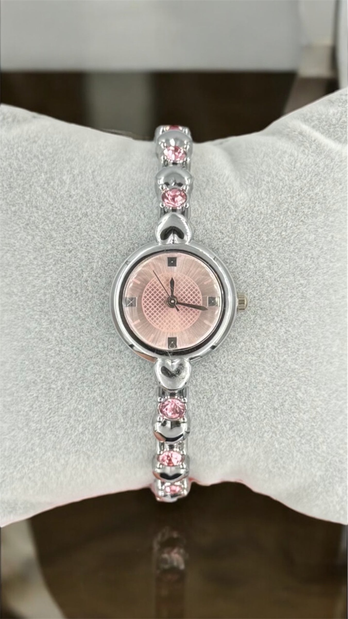 Kalp Tasarım Taşlı Coquette Saat