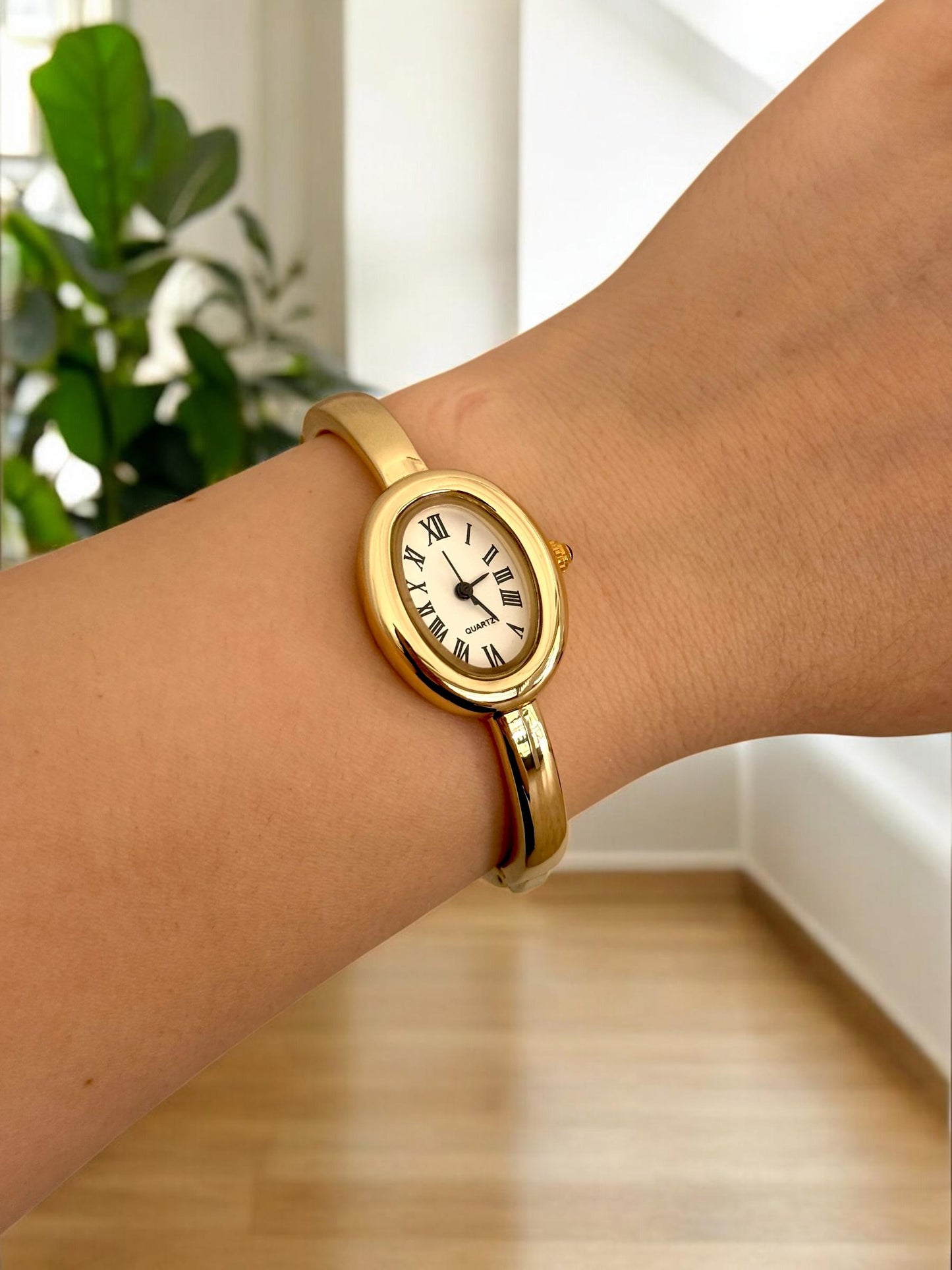 Celine Kelepçe Saat