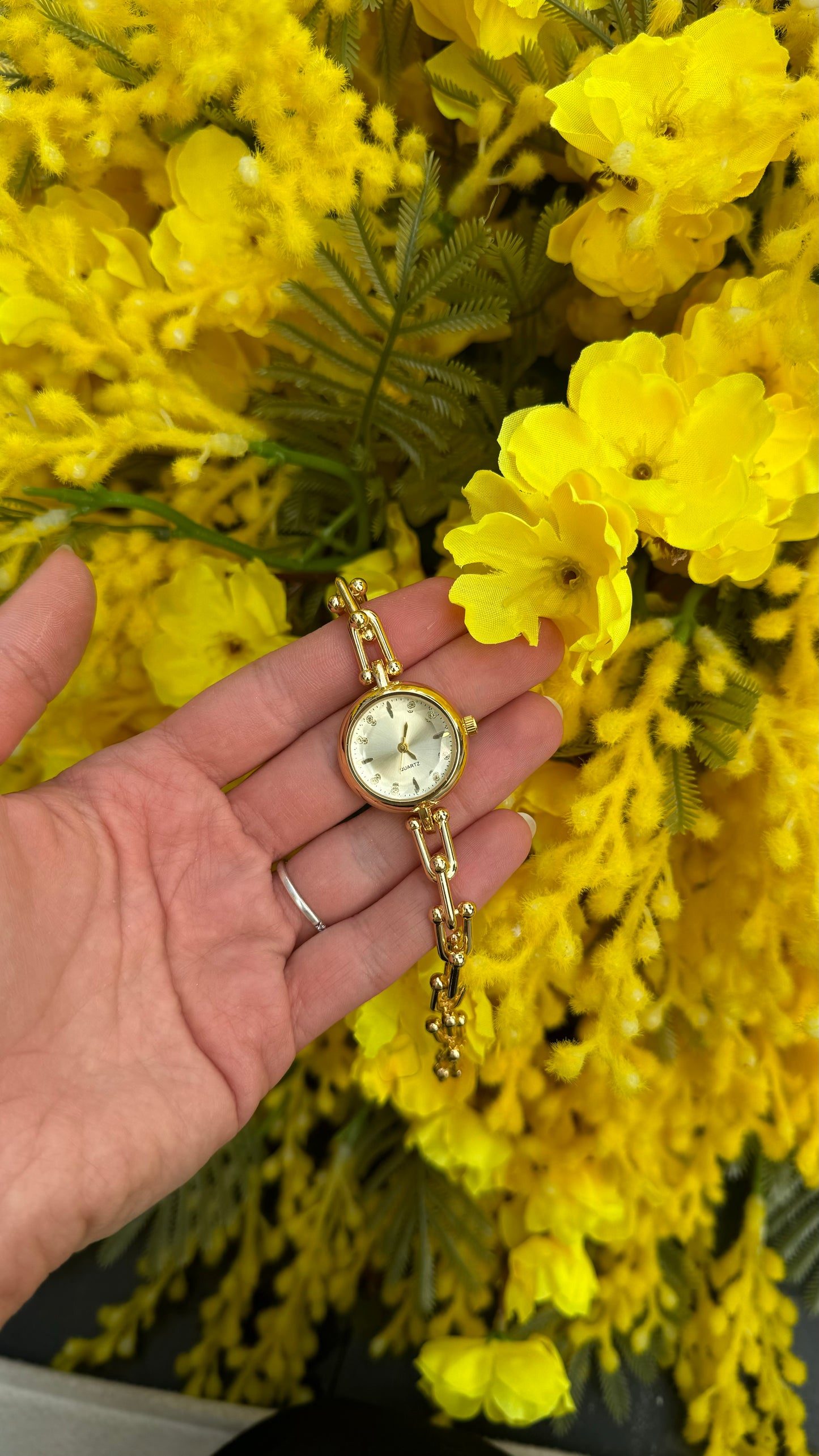 Yuvarlak Tf Model Kadın Saat