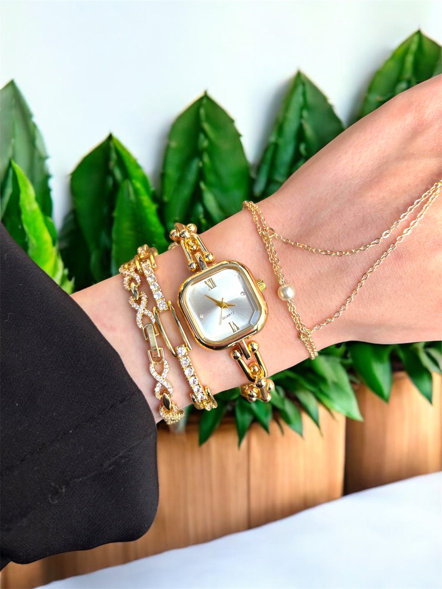 Kare Tf Model Kadın Saat