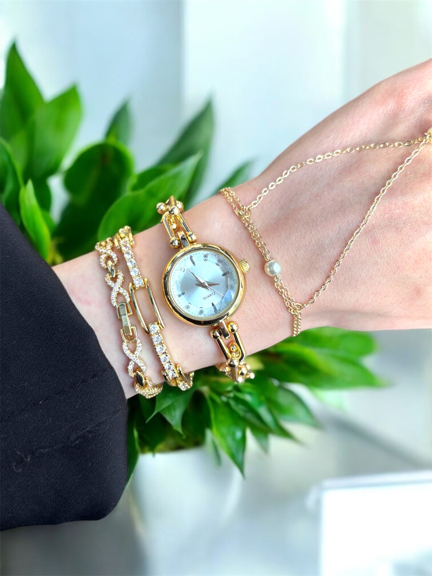 Yuvarlak Tf Model Kadın Saat