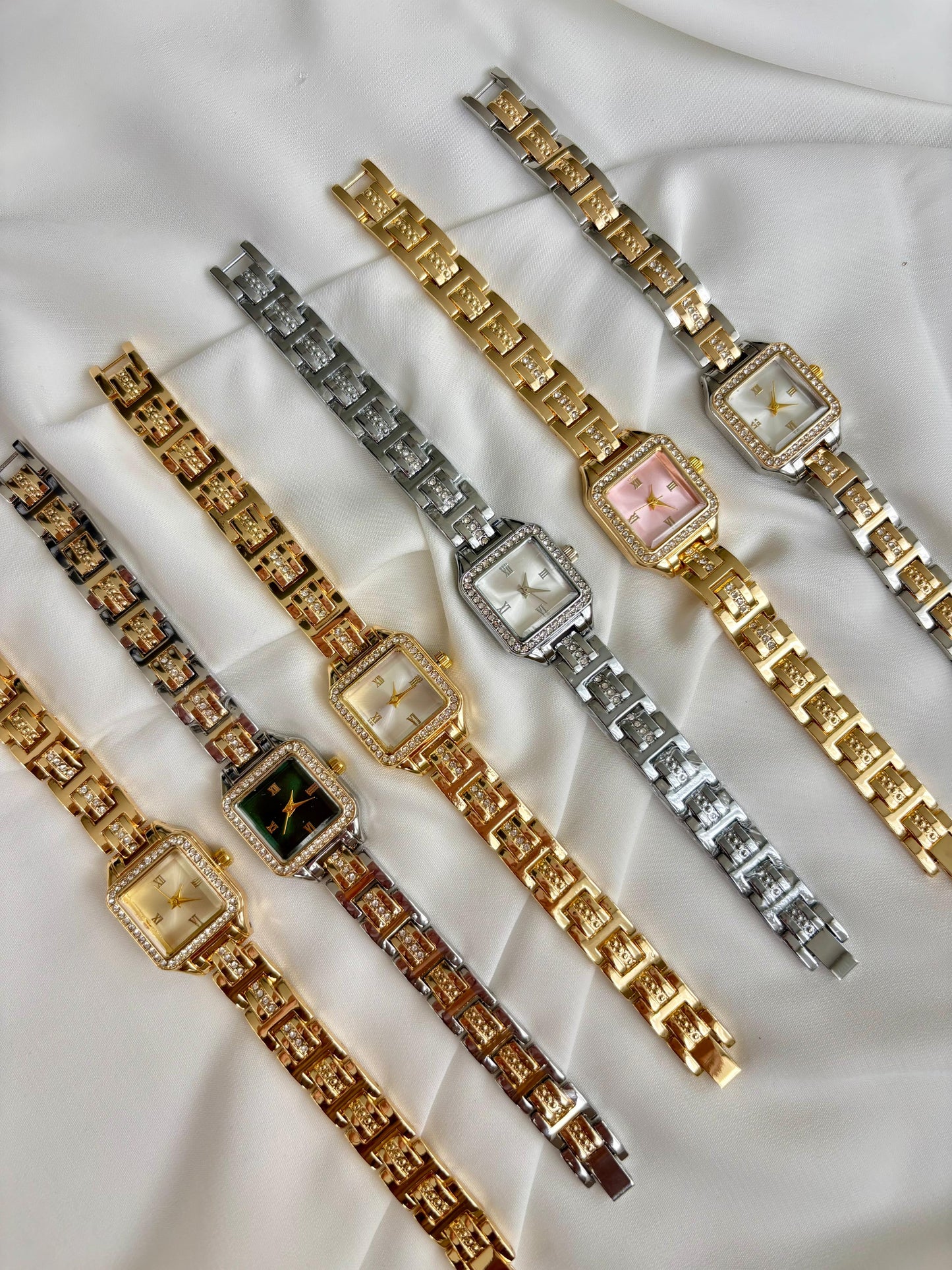 Celeste Taşlı Saat