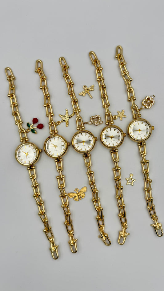 Tf Kordon Yuvarlak Charmlı Kadın Saat