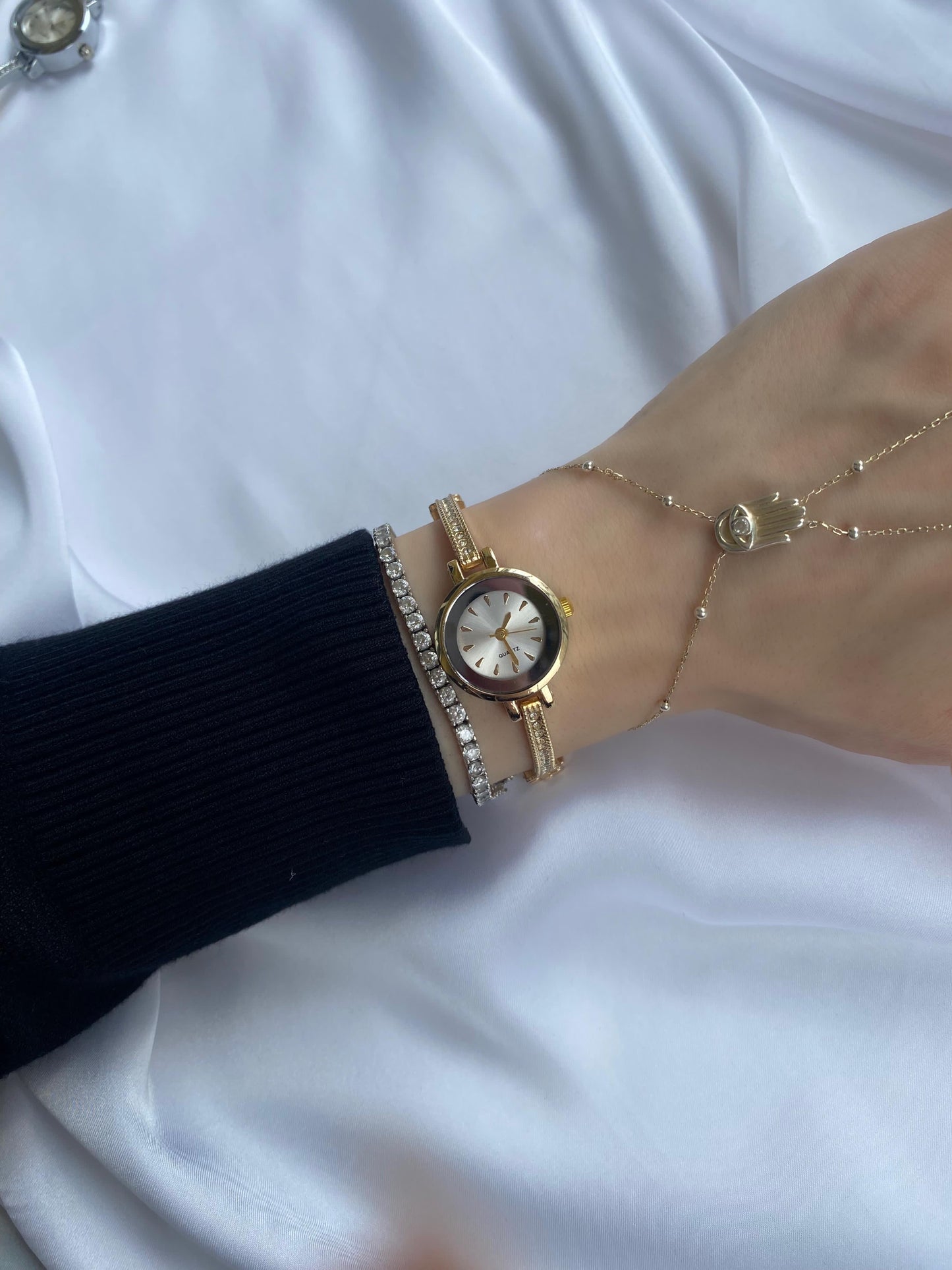 Felicia Kelepçe Saat