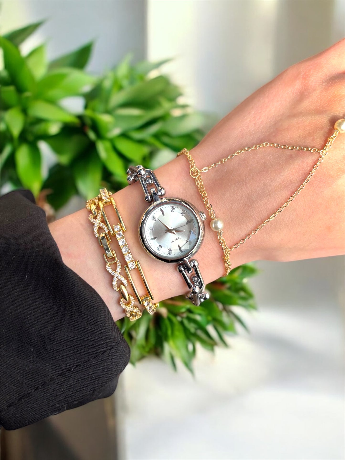 Yuvarlak Tf Model Kadın Saat