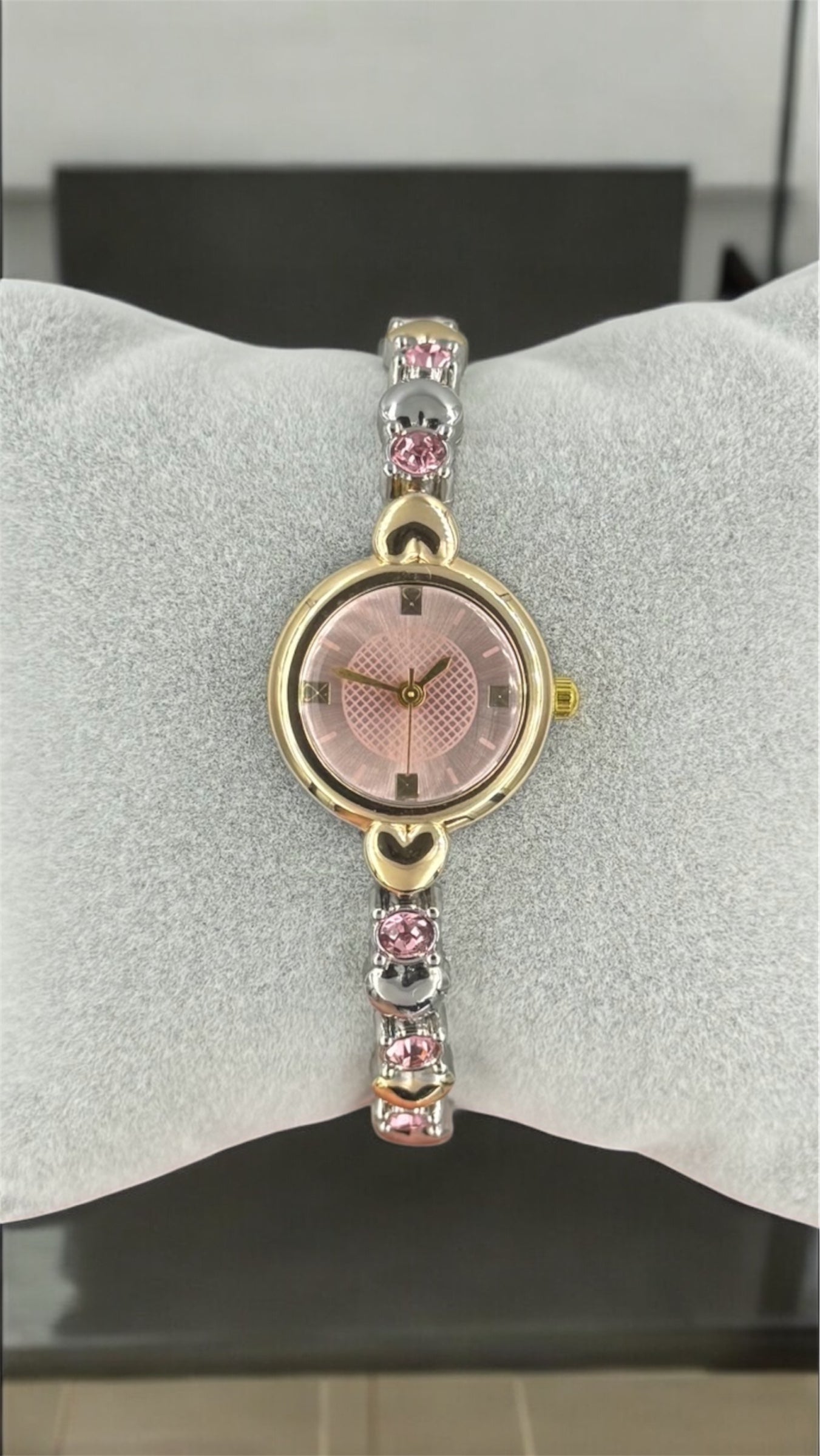 Kalp Tasarım Taşlı Coquette Saat