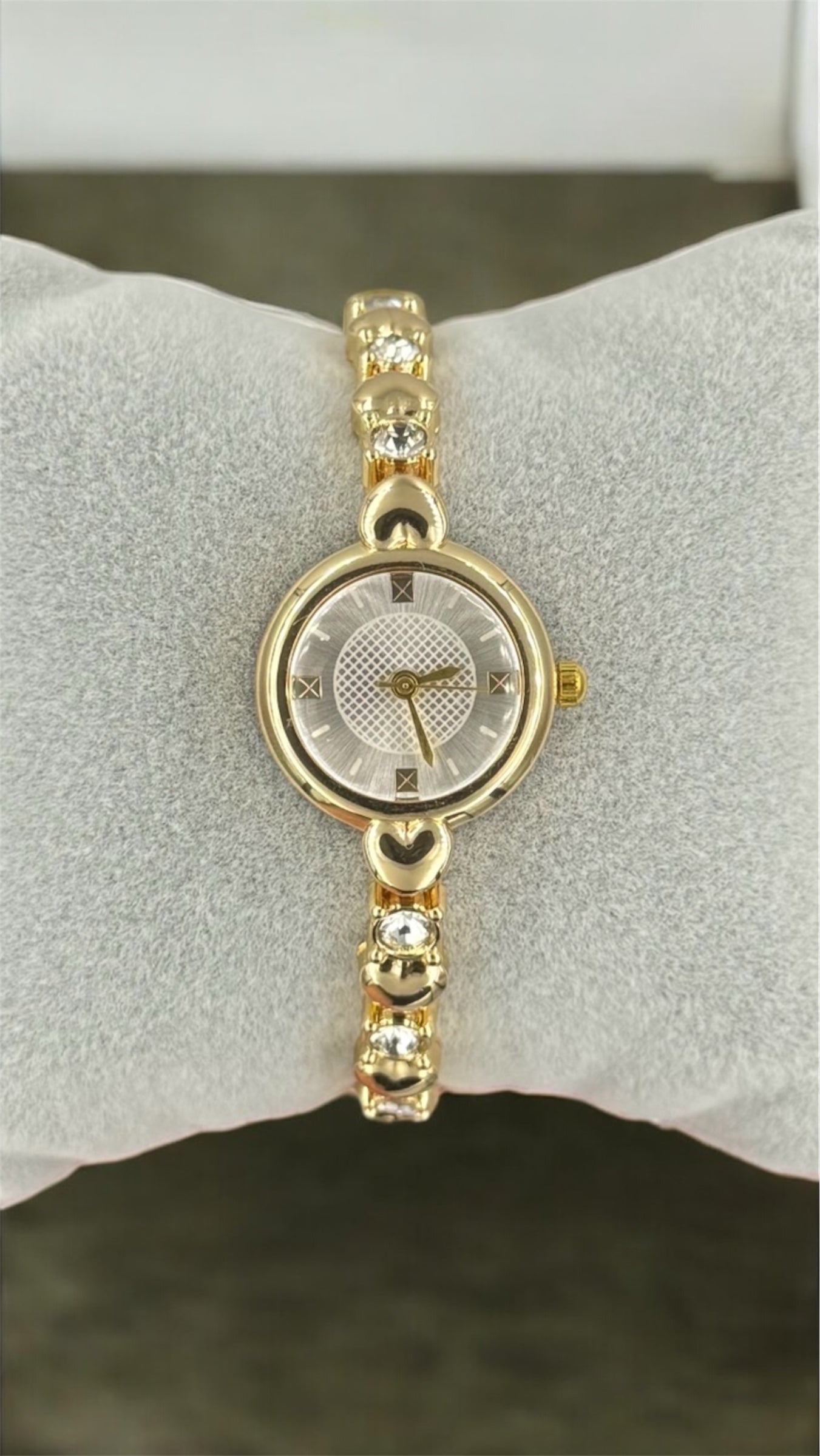 Kalp Tasarım Taşlı Coquette Saat