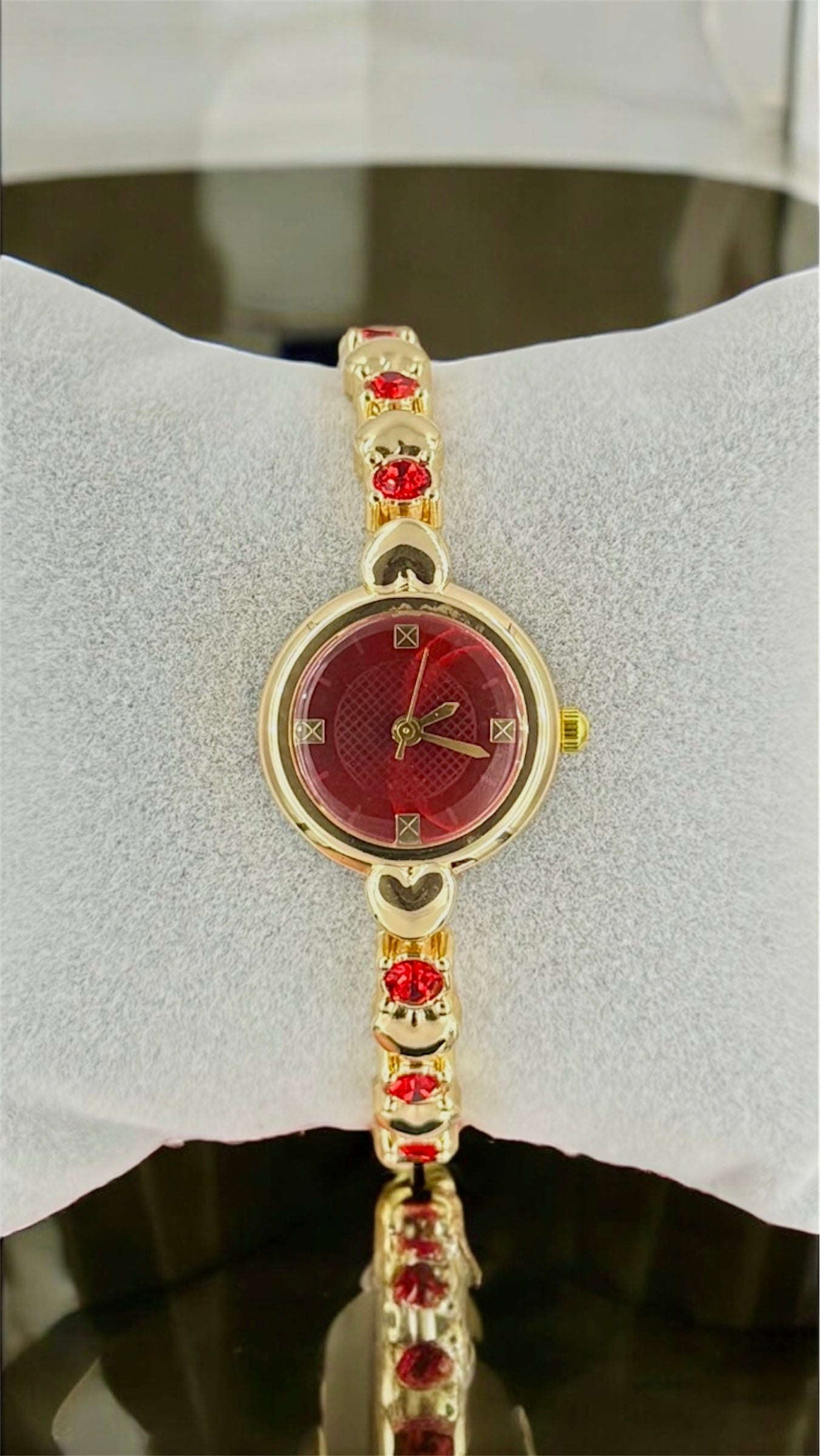 Kalp Tasarım Taşlı Coquette Saat