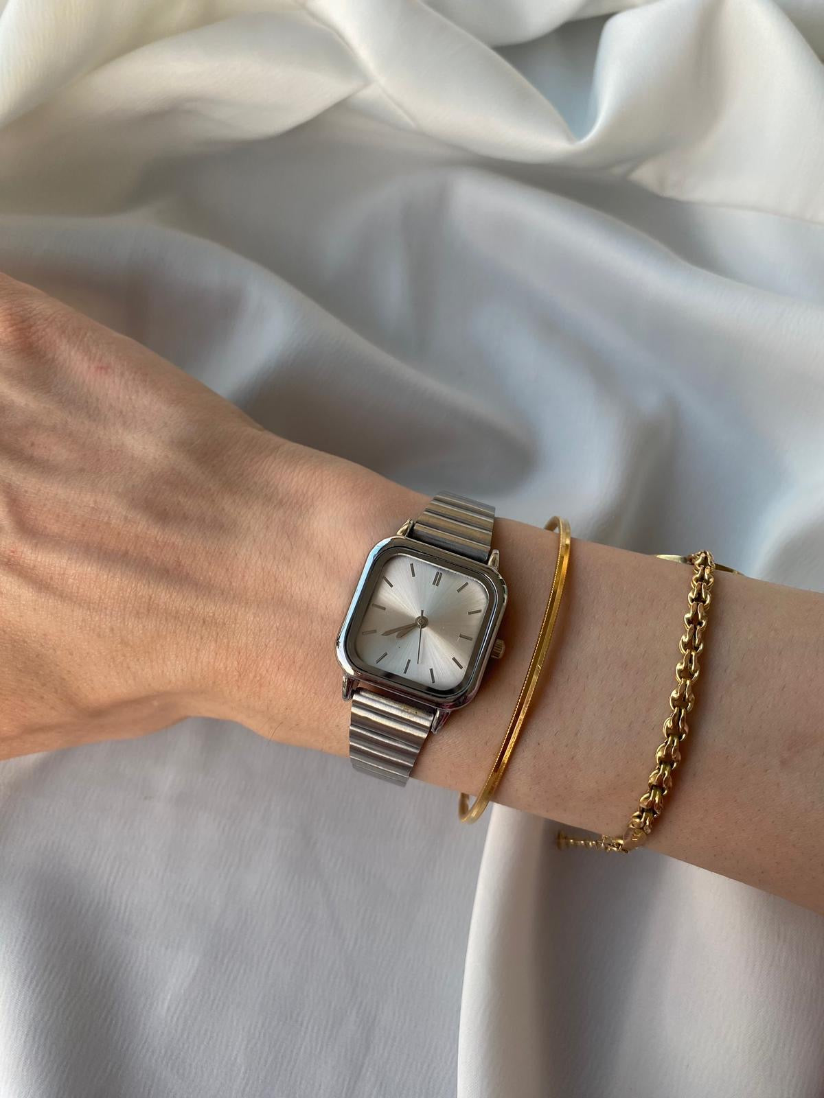 Klasik Vintage Çelik Kordon Kadın Saat