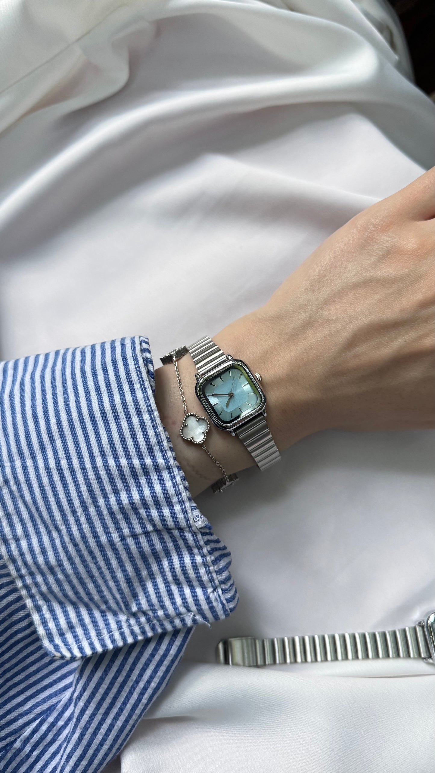 Minimal Vintage Çelik Kordon Kadın Saat