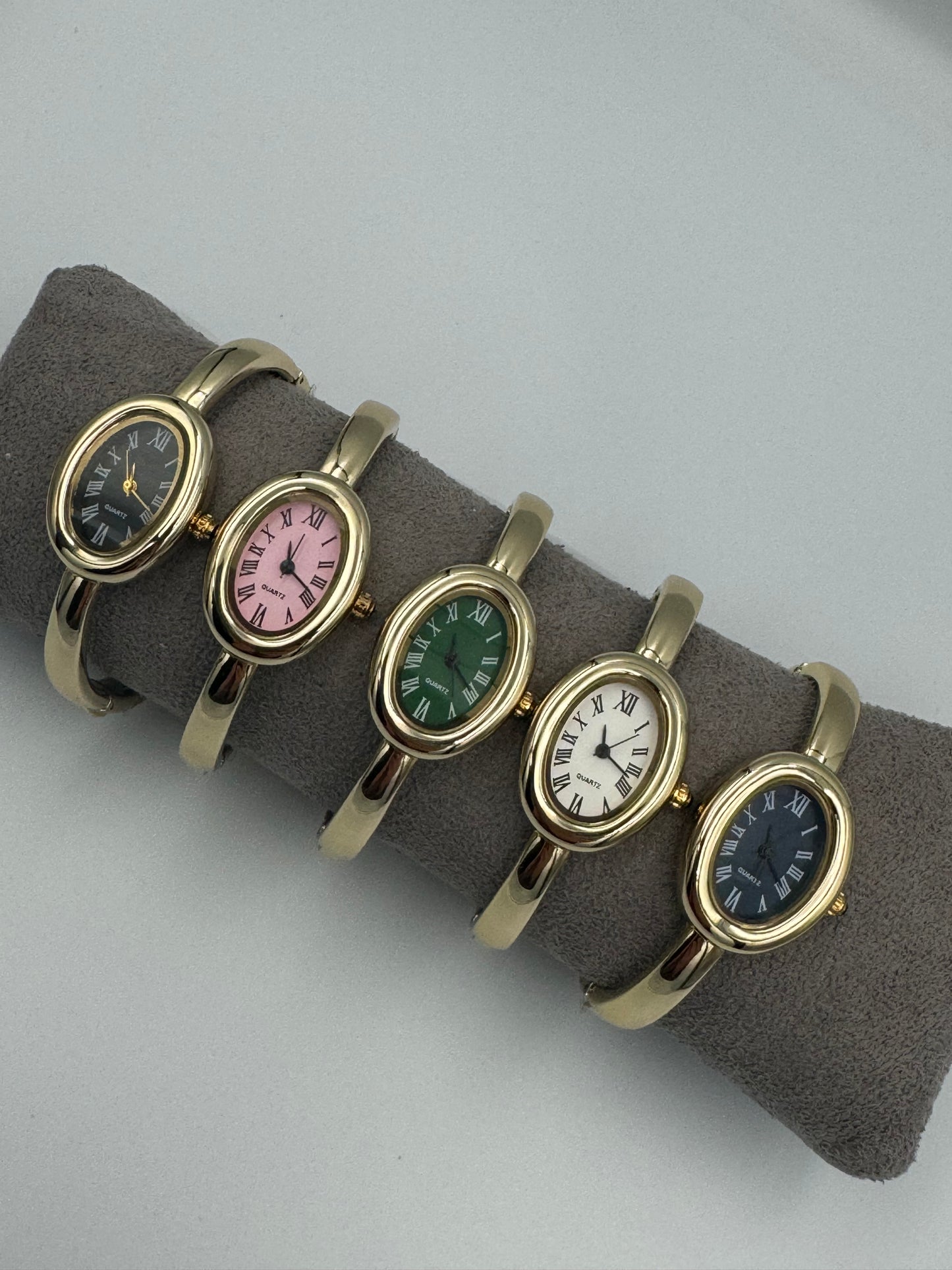 Celine Kelepçe Saat