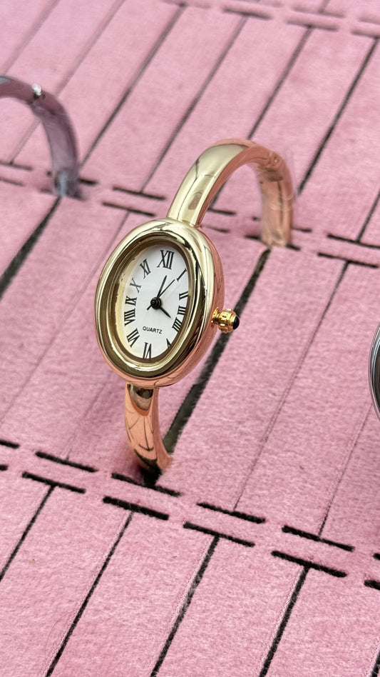 Celine Kelepçe Saat