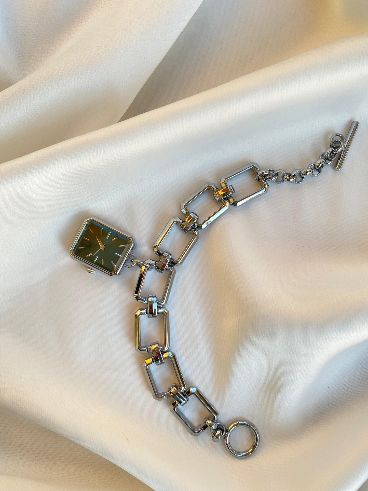 Dikdörtgen Kasa Şık Halka Saat