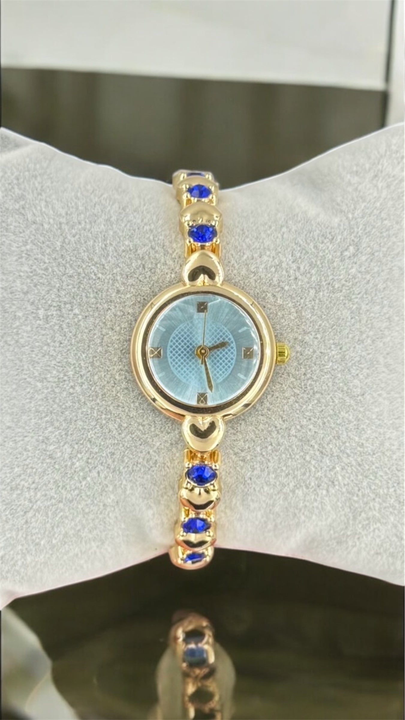 Kalp Tasarım Taşlı Coquette Saat