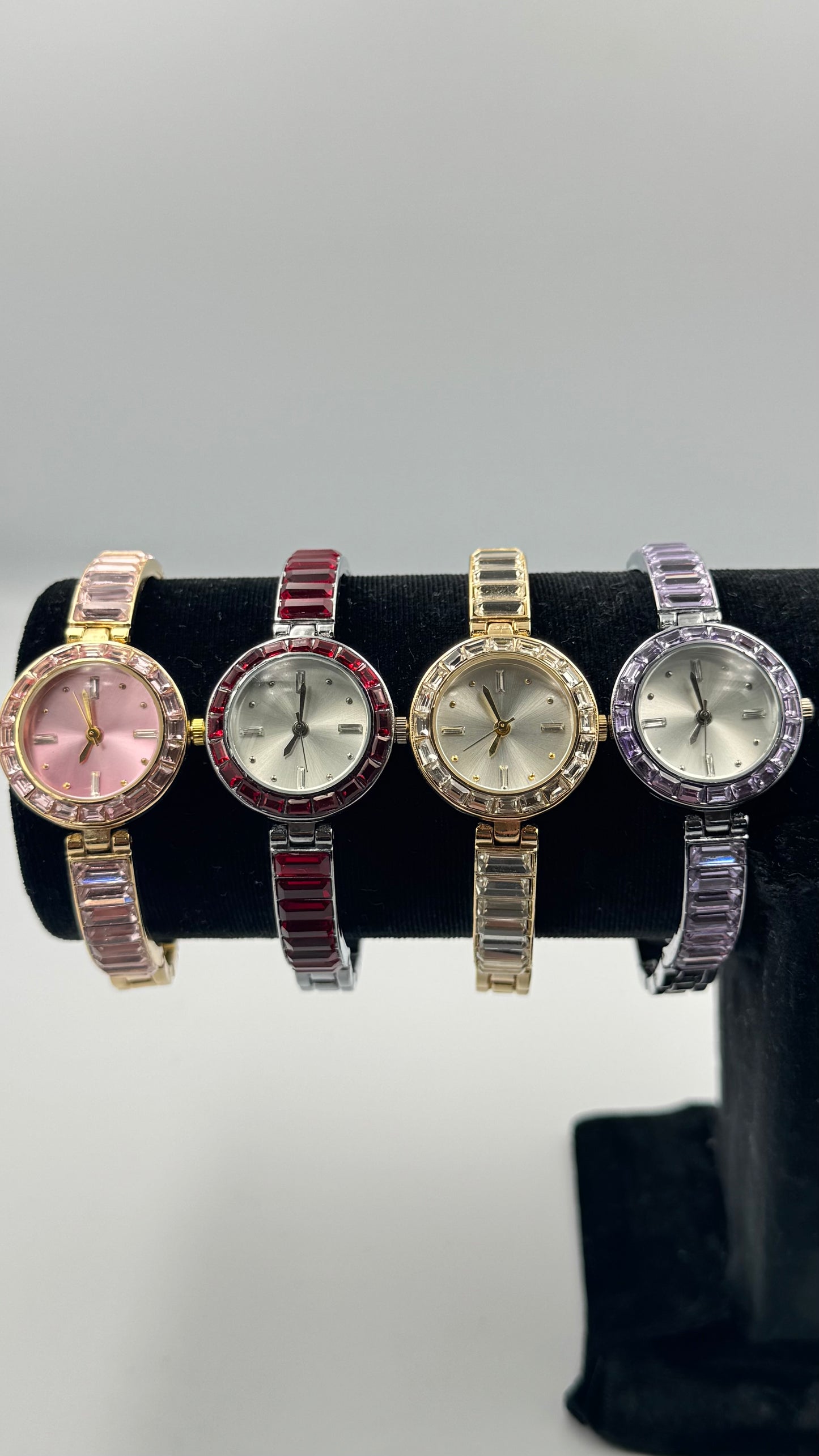 Aurelia Taşlı Keleçe Saat