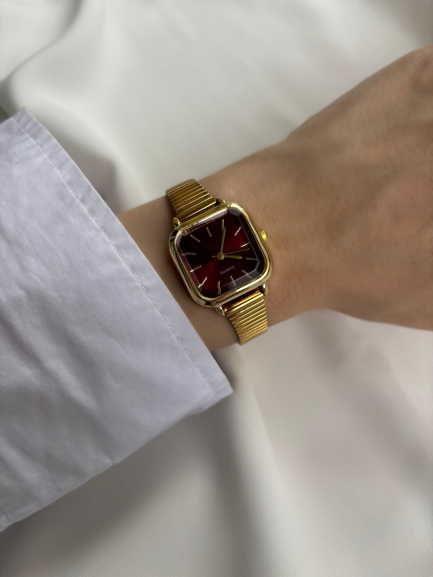 Vintage Kare Kasa Yeni Çelik Kordon Kadın Saat