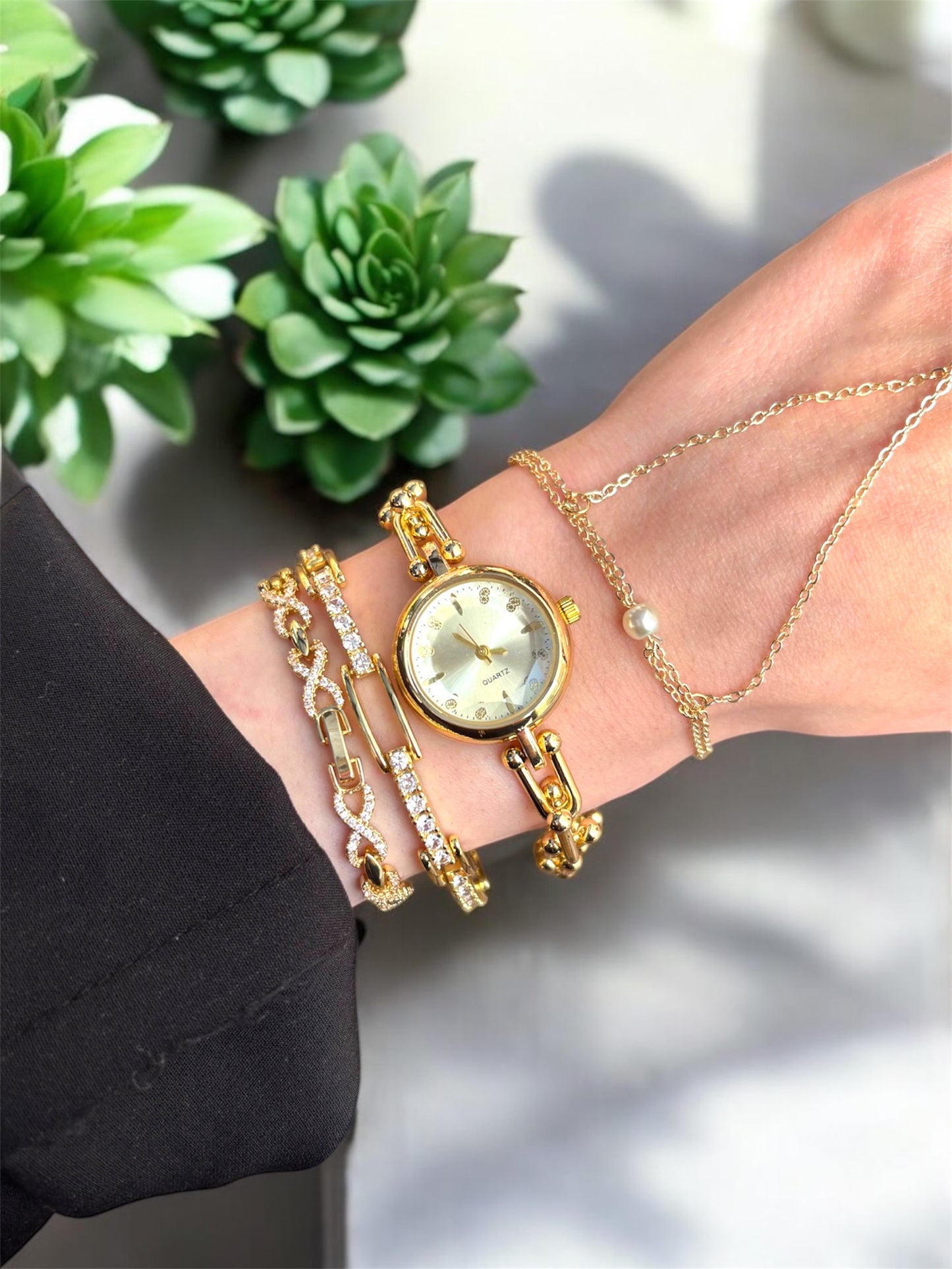 Yuvarlak Tf Model Kadın Saat