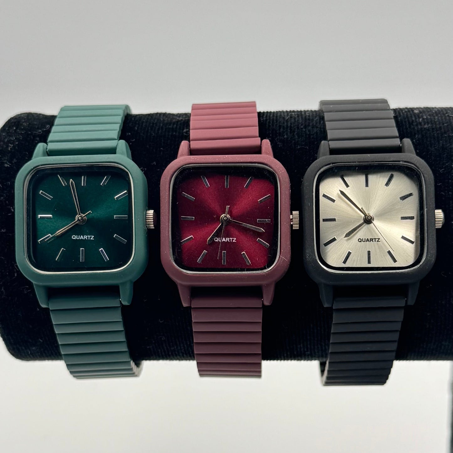 Minimal Kare Colors Saat